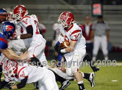 Thumbnail 3 in Van vs. Ford (Texas Bi-District Playoffs) photogallery.