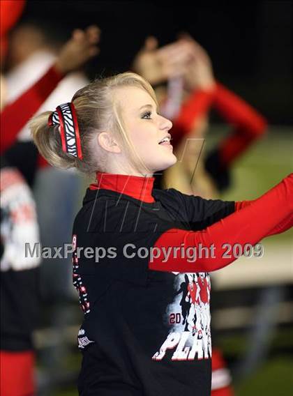 Thumbnail 3 in Van vs. Ford (Texas Bi-District Playoffs) photogallery.