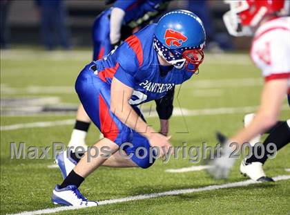 Thumbnail 2 in Van vs. Ford (Texas Bi-District Playoffs) photogallery.