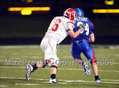 Thumbnail 1 in Van vs. Ford (Texas Bi-District Playoffs) photogallery.