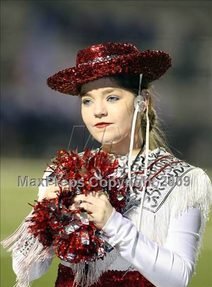 Thumbnail 3 in Van vs. Ford (Texas Bi-District Playoffs) photogallery.