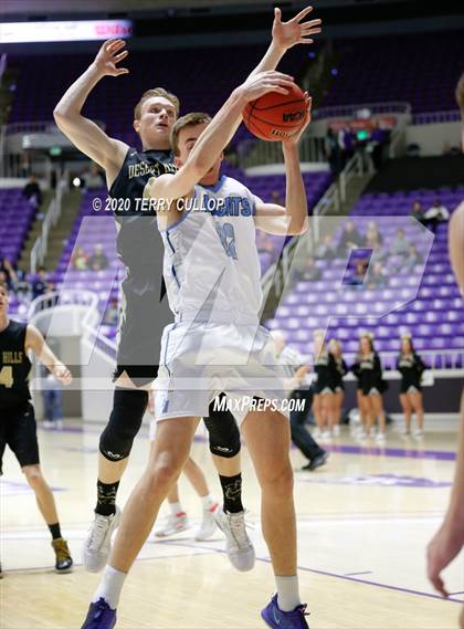Thumbnail 2 in Desert Hills vs. Skyview (UHSAA 4A Semifinal) photogallery.