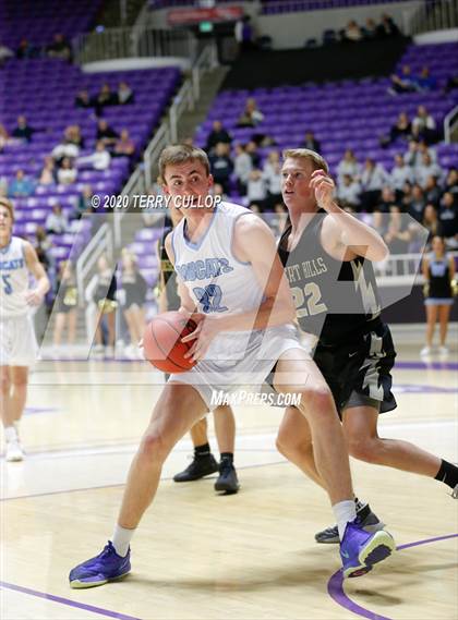 Thumbnail 3 in Desert Hills vs. Skyview (UHSAA 4A Semifinal) photogallery.