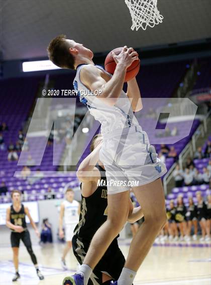 Thumbnail 1 in Desert Hills vs. Skyview (UHSAA 4A Semifinal) photogallery.