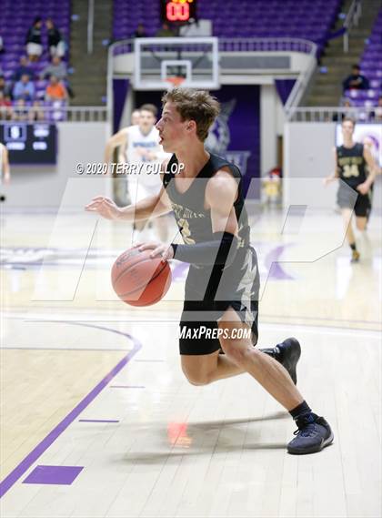 Thumbnail 2 in Desert Hills vs. Skyview (UHSAA 4A Semifinal) photogallery.
