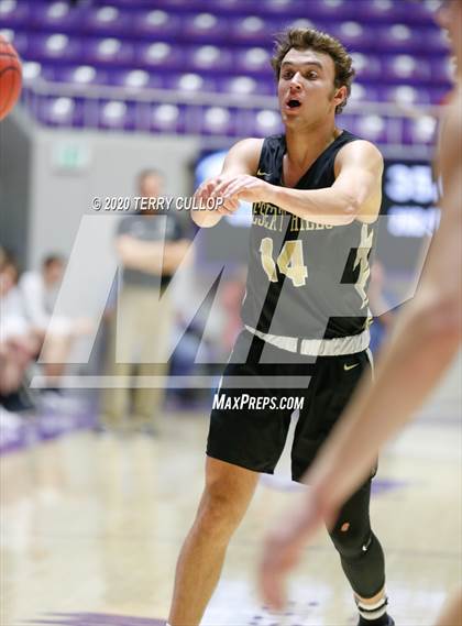 Thumbnail 1 in Desert Hills vs. Skyview (UHSAA 4A Semifinal) photogallery.