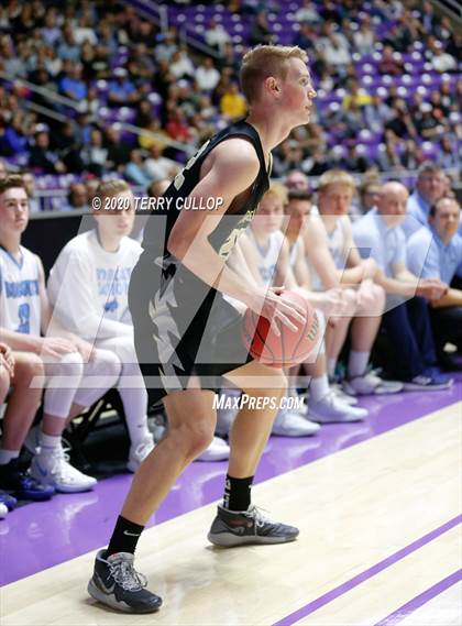 Thumbnail 2 in Desert Hills vs. Skyview (UHSAA 4A Semifinal) photogallery.