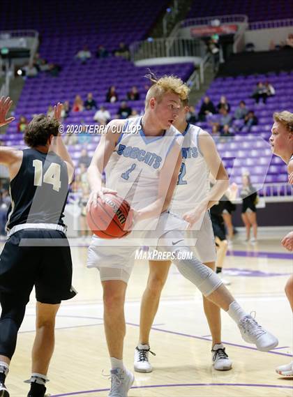 Thumbnail 2 in Desert Hills vs. Skyview (UHSAA 4A Semifinal) photogallery.