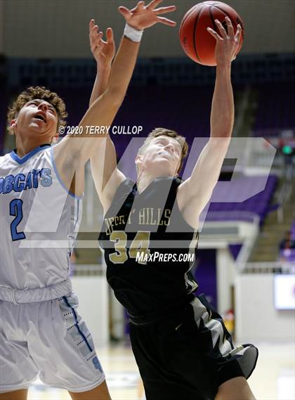 Thumbnail 1 in Desert Hills vs. Skyview (UHSAA 4A Semifinal) photogallery.
