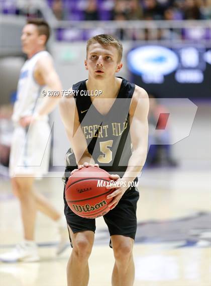 Thumbnail 2 in Desert Hills vs. Skyview (UHSAA 4A Semifinal) photogallery.