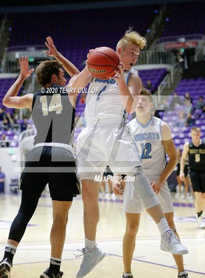 Thumbnail 3 in Desert Hills vs. Skyview (UHSAA 4A Semifinal) photogallery.
