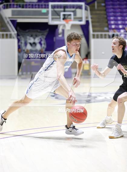 Thumbnail 1 in Desert Hills vs. Skyview (UHSAA 4A Semifinal) photogallery.