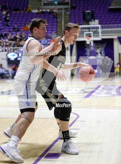 Thumbnail 3 in Desert Hills vs. Skyview (UHSAA 4A Semifinal) photogallery.