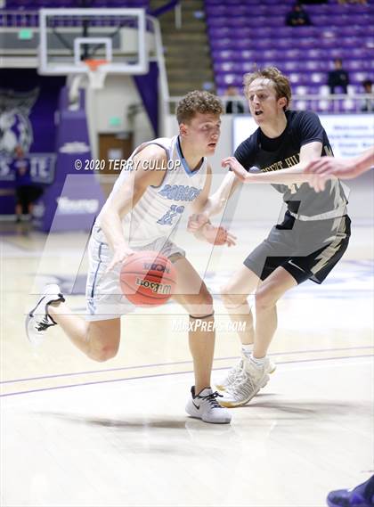 Thumbnail 3 in Desert Hills vs. Skyview (UHSAA 4A Semifinal) photogallery.