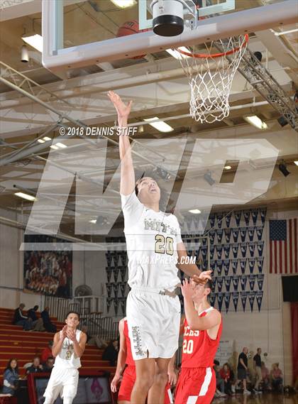 Thumbnail 2 in Cathedral Catholic vs. Archbishop Mitty (Father Barry Christmas Classic) photogallery.