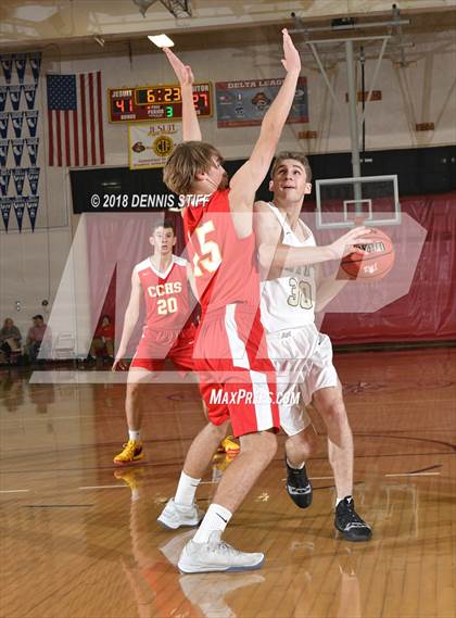 Thumbnail 2 in Cathedral Catholic vs. Archbishop Mitty (Father Barry Christmas Classic) photogallery.