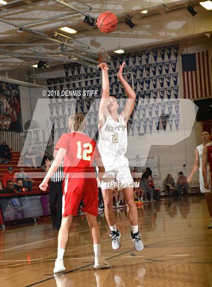 Thumbnail 1 in Cathedral Catholic vs. Archbishop Mitty (Father Barry Christmas Classic) photogallery.