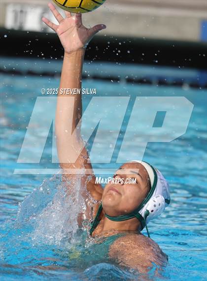 Thumbnail 2 in Cathedral Catholic vs. Mar Vista (CIF SDS Division 2 Quarterfinal) photogallery.