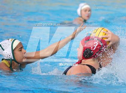 Thumbnail 2 in Cathedral Catholic vs. Mar Vista (CIF SDS Division 2 Quarterfinal) photogallery.