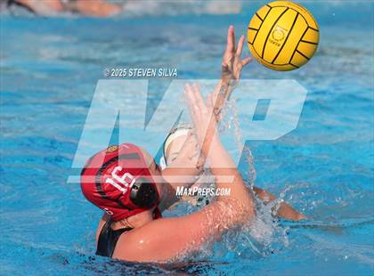 Thumbnail 2 in Cathedral Catholic vs. Mar Vista (CIF SDS Division 2 Quarterfinal) photogallery.