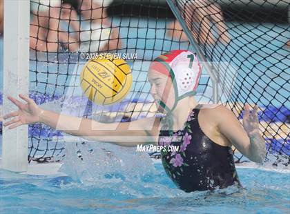Thumbnail 2 in Cathedral Catholic vs. Mar Vista (CIF SDS Division 2 Quarterfinal) photogallery.