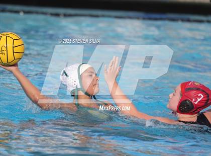 Thumbnail 2 in Cathedral Catholic vs. Mar Vista (CIF SDS Division 2 Quarterfinal) photogallery.
