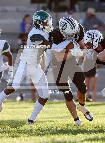 Thumbnail 3 in Highland @ Tehachapi photogallery.