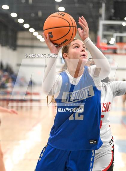 Thumbnail 1 in Regis Jesuit vs. Mesquite (Section 7) photogallery.
