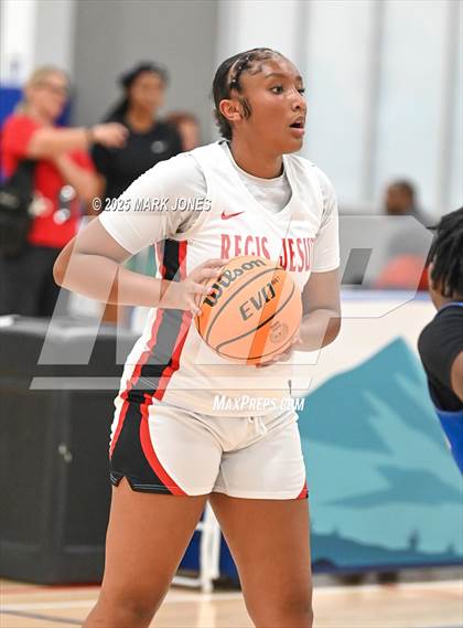 Thumbnail 1 in Regis Jesuit vs. Mesquite (Section 7) photogallery.