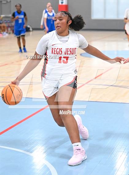 Thumbnail 1 in Regis Jesuit vs. Mesquite (Section 7) photogallery.