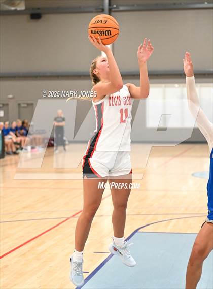 Thumbnail 2 in Regis Jesuit vs. Mesquite (Section 7) photogallery.