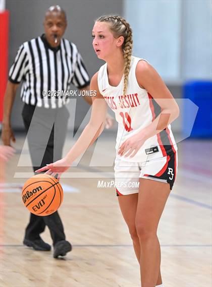 Thumbnail 3 in Regis Jesuit vs. Mesquite (Section 7) photogallery.