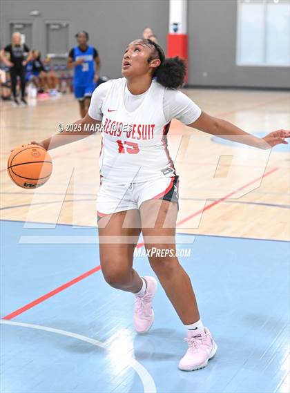 Thumbnail 2 in Regis Jesuit vs. Mesquite (Section 7) photogallery.
