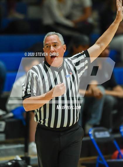 Thumbnail 1 in Desert Ridge @ Chandler (AIA 6A Round 1 Playoff) photogallery.