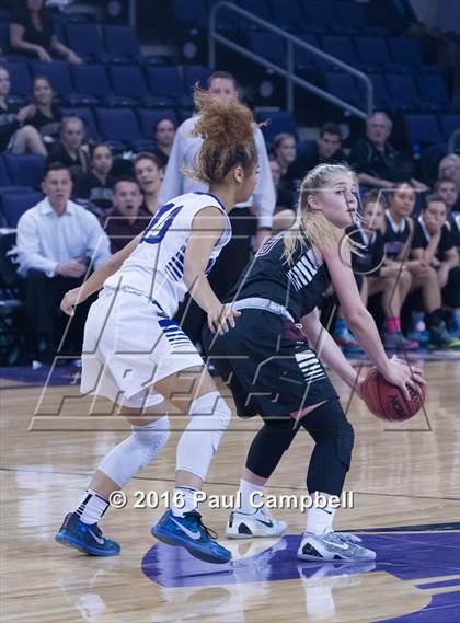 Thumbnail 3 in Valley Vista vs Hamilton (AIA D1 Semifinal) photogallery.