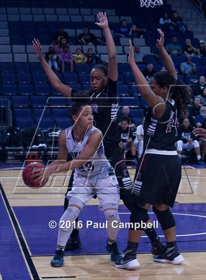 Thumbnail 3 in Valley Vista vs Hamilton (AIA D1 Semifinal) photogallery.