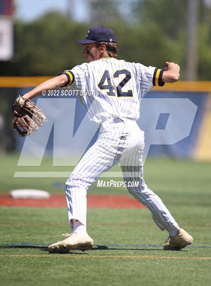 Thumbnail 2 in Canisius vs St. Joseph's Collegiate Institute (Georgetown Cup Finals) photogallery.
