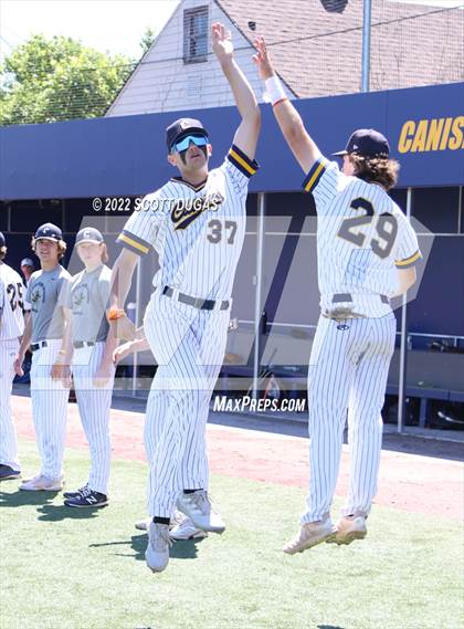 Thumbnail 2 in Canisius vs St. Joseph's Collegiate Institute (Georgetown Cup Finals) photogallery.
