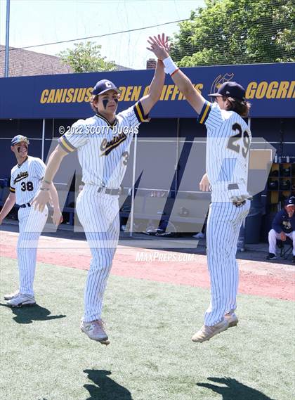 Thumbnail 2 in Canisius vs St. Joseph's Collegiate Institute (Georgetown Cup Finals) photogallery.