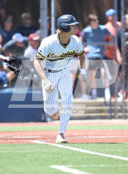 Thumbnail 1 in Canisius vs St. Joseph's Collegiate Institute (Georgetown Cup Finals) photogallery.