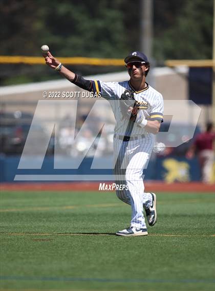 Thumbnail 1 in Canisius vs St. Joseph's Collegiate Institute (Georgetown Cup Finals) photogallery.