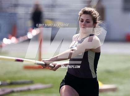 Thumbnail 3 in Jim Robinson Twilight Invitational photogallery.