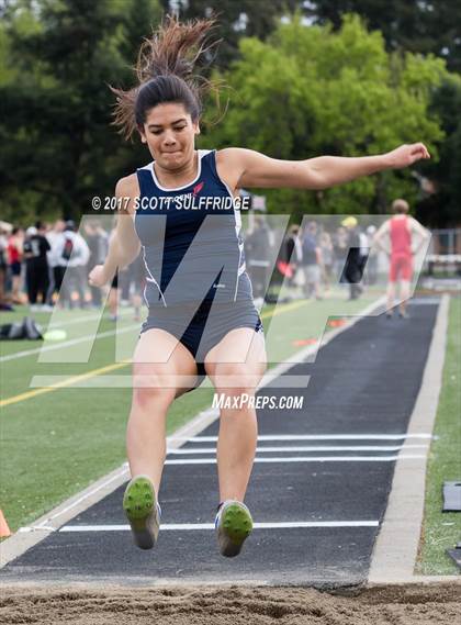 Thumbnail 2 in Jim Robinson Twilight Invitational photogallery.