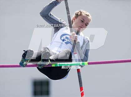 Thumbnail 2 in Jim Robinson Twilight Invitational photogallery.