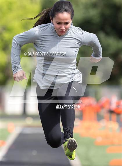Thumbnail 3 in Jim Robinson Twilight Invitational photogallery.
