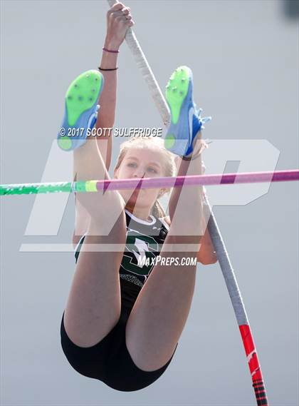 Thumbnail 3 in Jim Robinson Twilight Invitational photogallery.