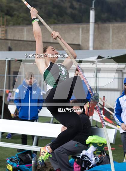 Thumbnail 3 in Jim Robinson Twilight Invitational photogallery.