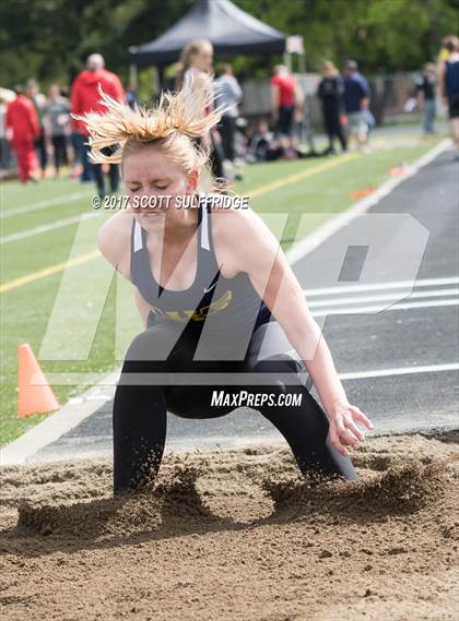 Thumbnail 1 in Jim Robinson Twilight Invitational photogallery.
