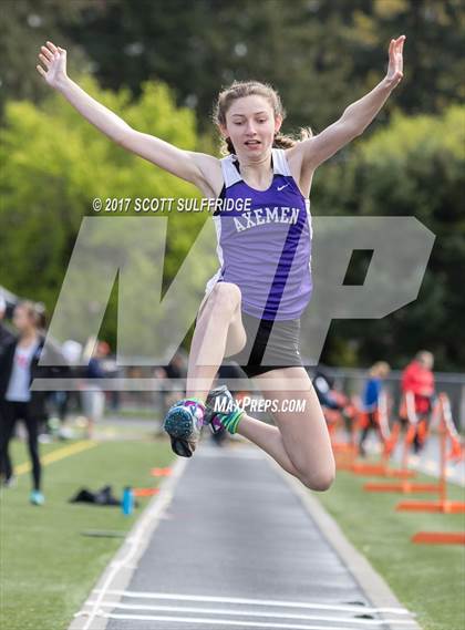 Thumbnail 1 in Jim Robinson Twilight Invitational photogallery.