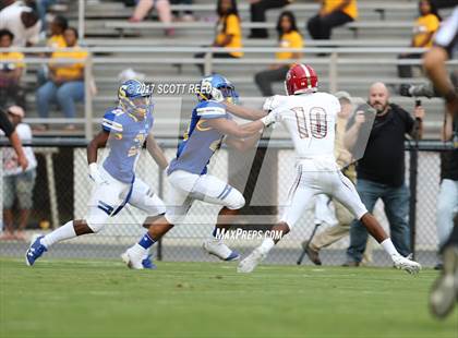 Thumbnail 2 in Oscar Smith vs. Vero Beach photogallery.
